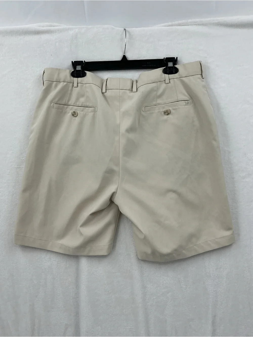 Peter Millar Men's Khaki Flat-Front Chino Shorts 1136